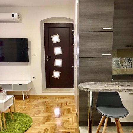 Sweet Studio Apartment Living In Риека Экстерьер фото