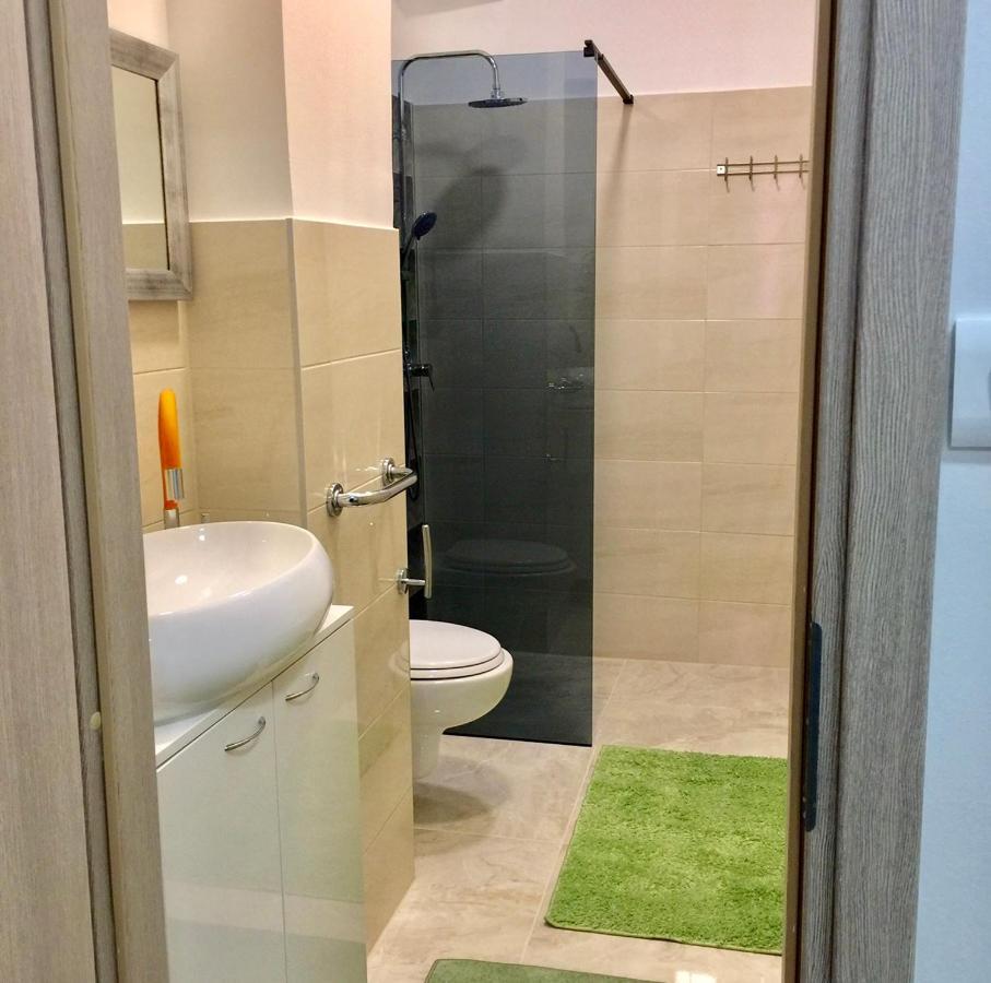 Sweet Studio Apartment Living In Риека Экстерьер фото