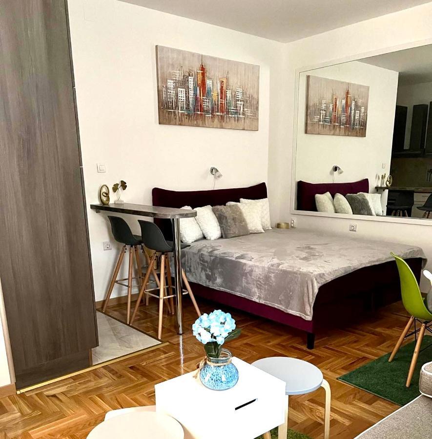 Sweet Studio Apartment Living In Риека Экстерьер фото